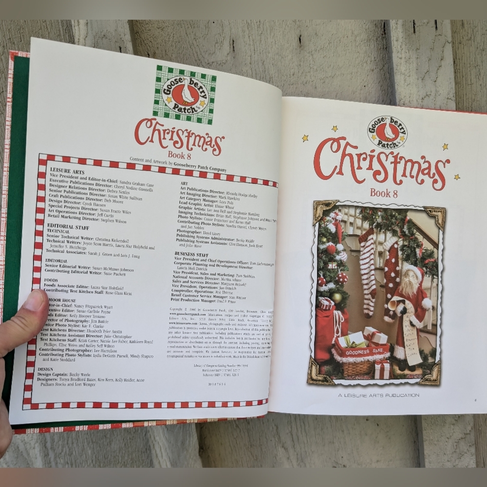 GOOSEBERRY PATCH Christmas Book 8 Hardcover Recipe Book Cookbook - Picture 3 of 7